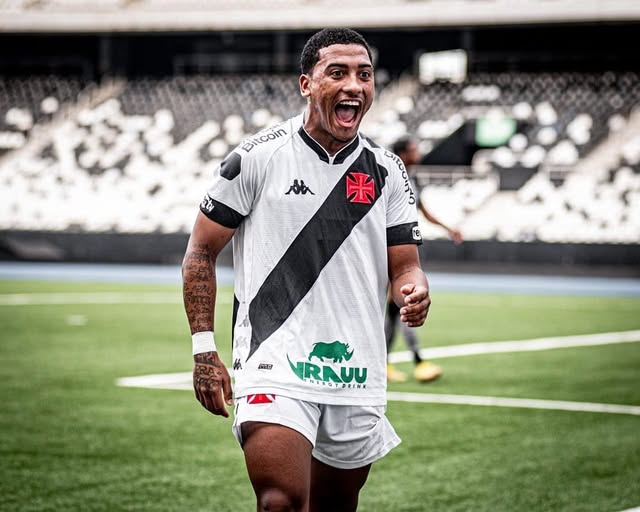 الصفقة التاسعة للزمالك.. اللاعب البرازيلي خوان ألفينا بيزيرا 22 عامًا وأحرز 11 هدفًأ